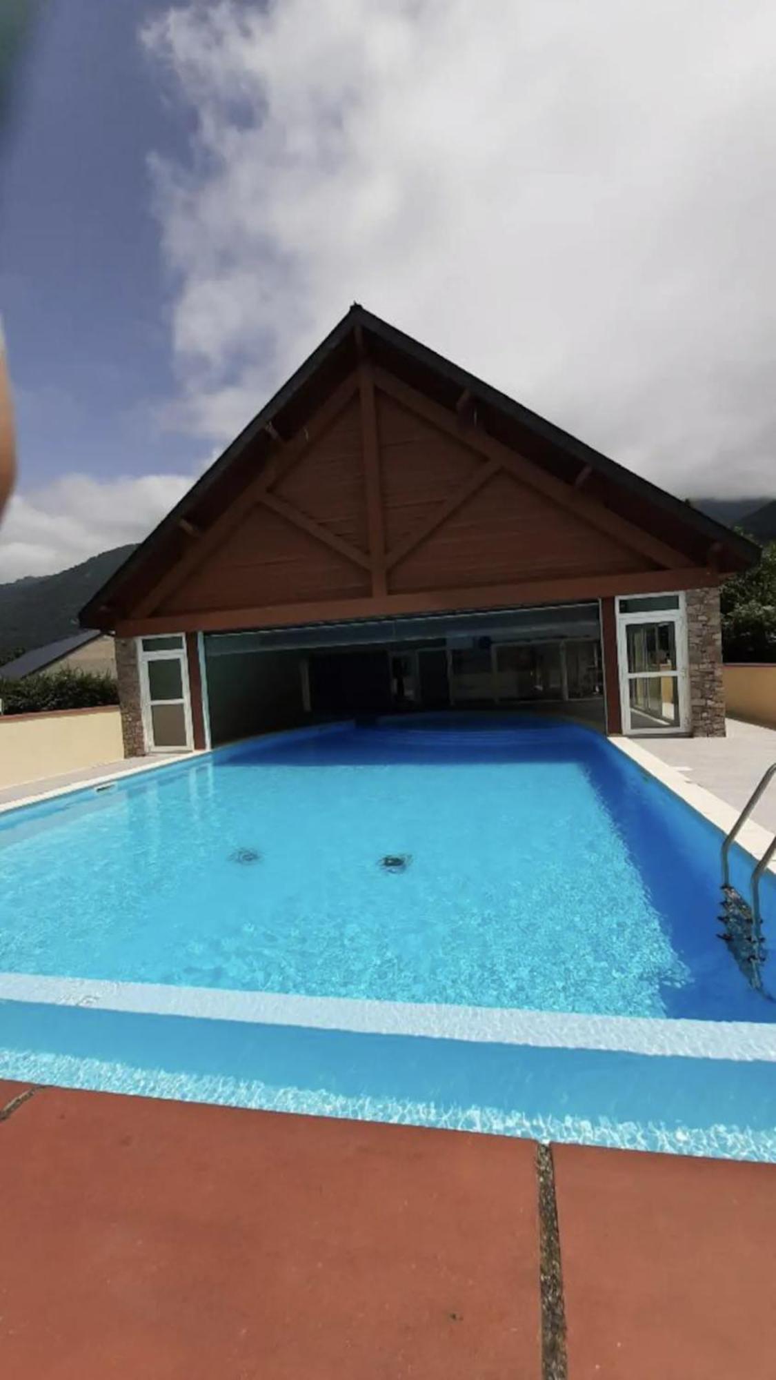 Appart T 3 Bagneres-De-Luchon Vue Montagne - Piscine Mi Juin Luaran gambar