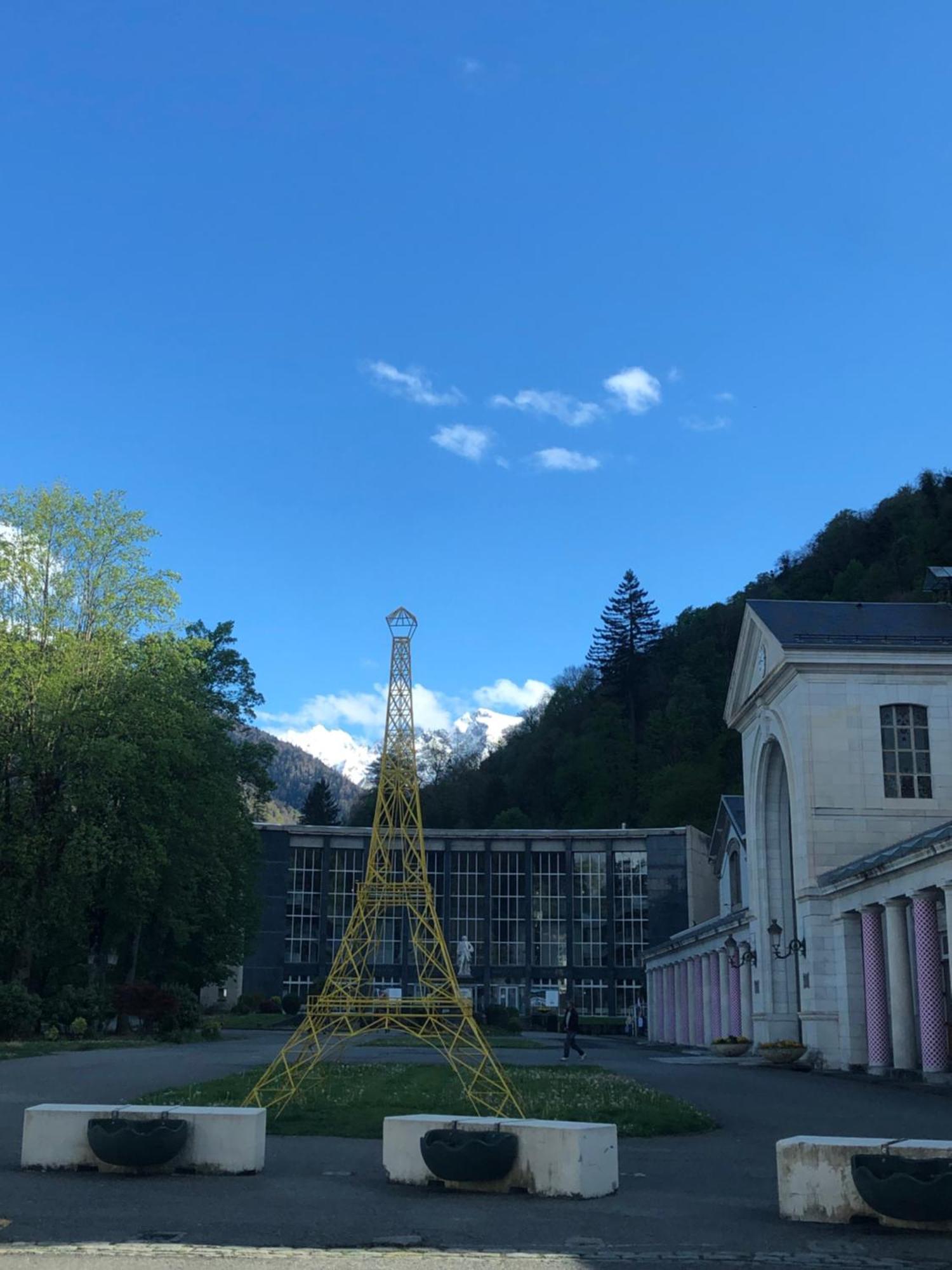 Appart T 3 Bagneres-De-Luchon Vue Montagne - Piscine Mi Juin Luaran gambar
