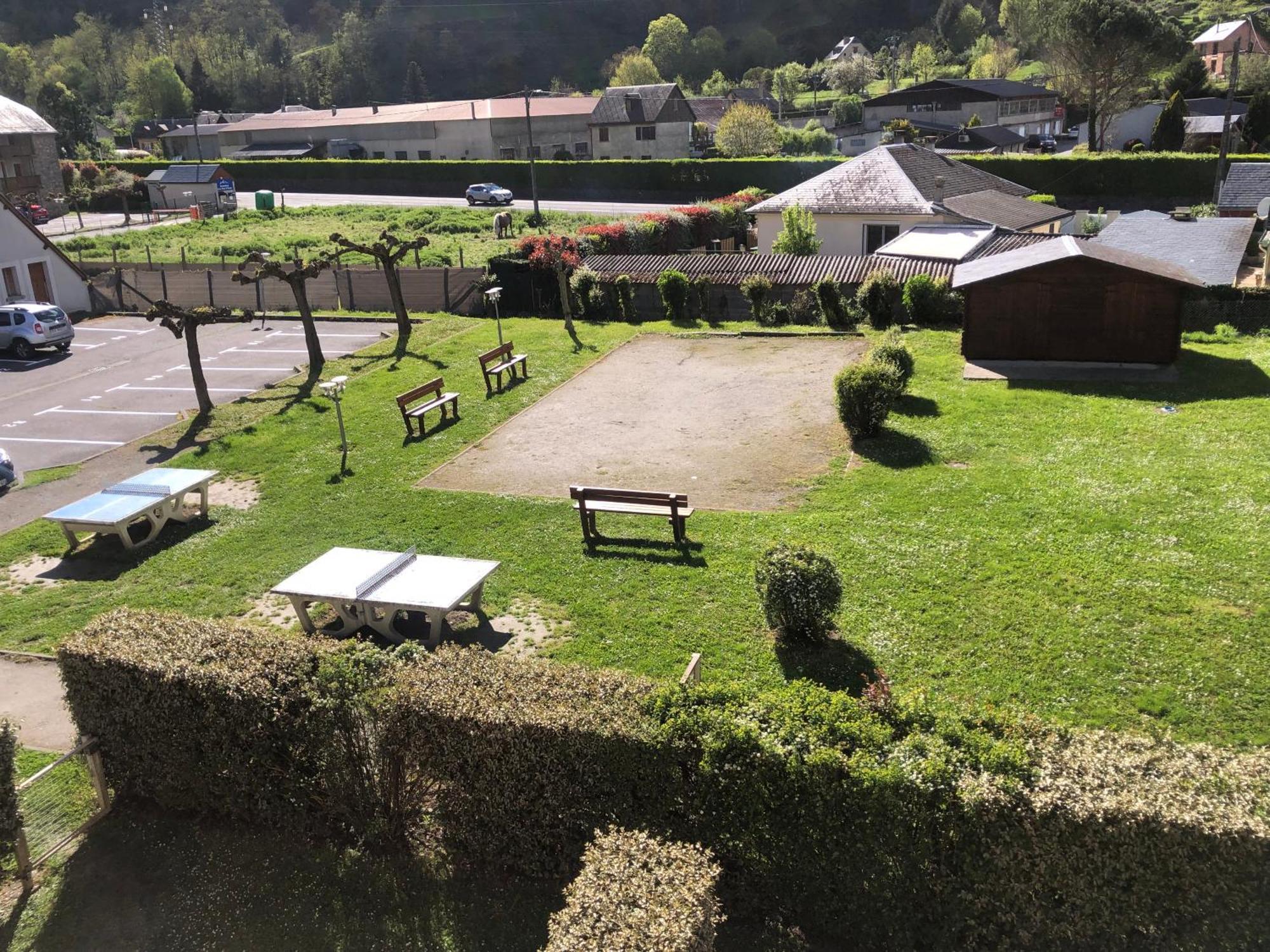 Appart T 3 Bagneres-De-Luchon Vue Montagne - Piscine Mi Juin Luaran gambar